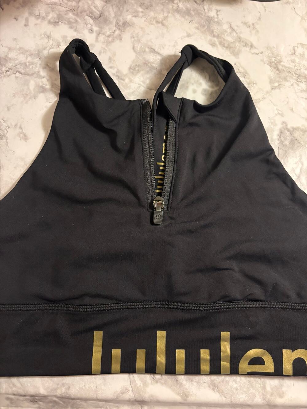 Lululemon sports bra